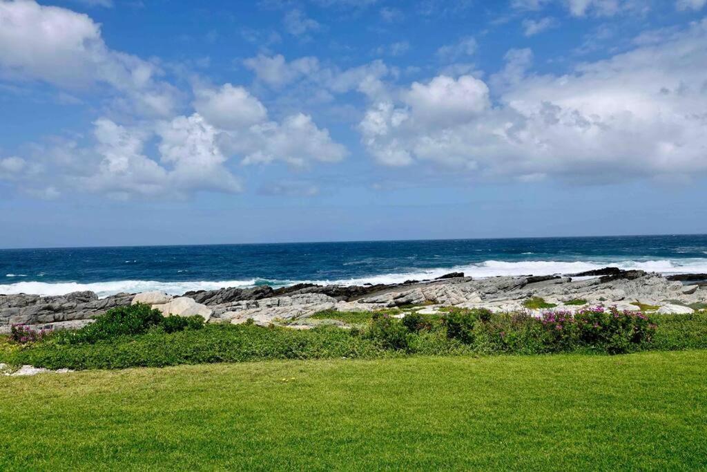 Whales & Waves Villa Hermanus Exterior photo